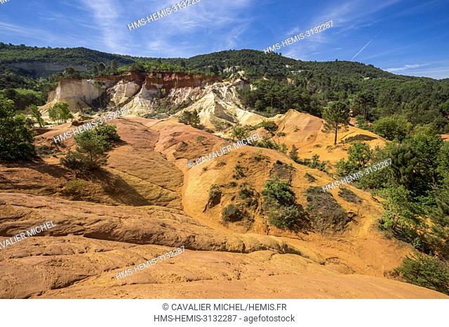 France, Vaucluse, regional natural reserve of Luberon, Rustrel, Provençal Colorado, former careers of ochre