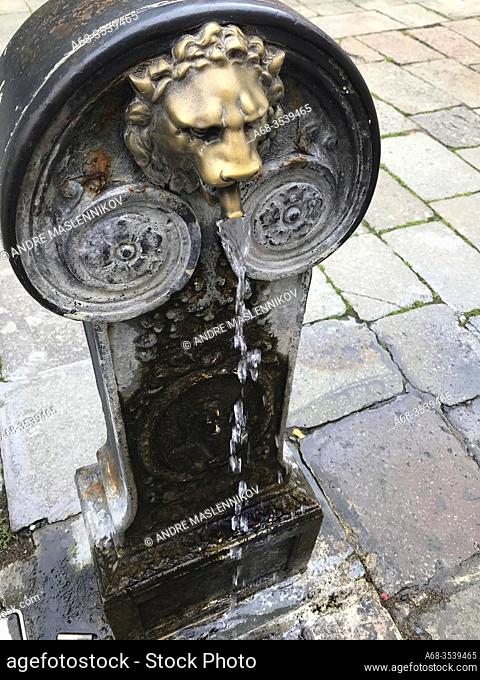 Drinking fountain at Campo San Zaccaria in Venice. Italy. Photo: André Maslennikov