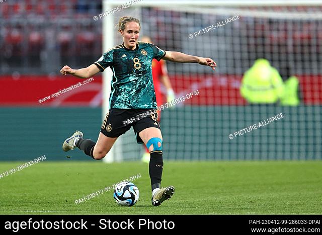 11 April 2023, Bavaria, Nuremberg: Soccer, women: Internationals, Germany - Brazil at Max Morlock Stadium. Sydney Lohmann from Germany plays the ball