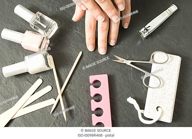 Hands and manicure equipment