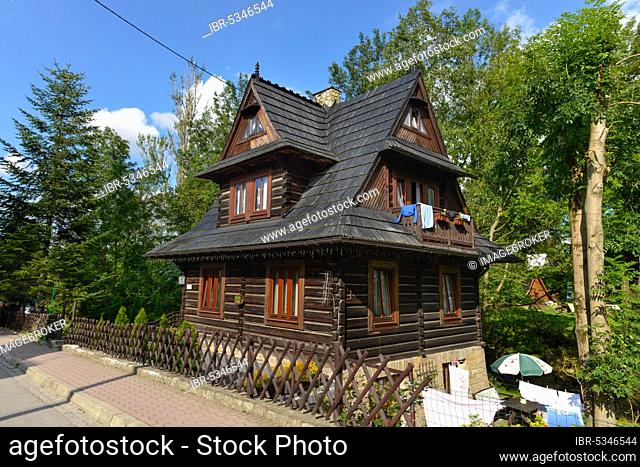 Traditional wooden house, Strazyska, Zakopane, Poland, Europe