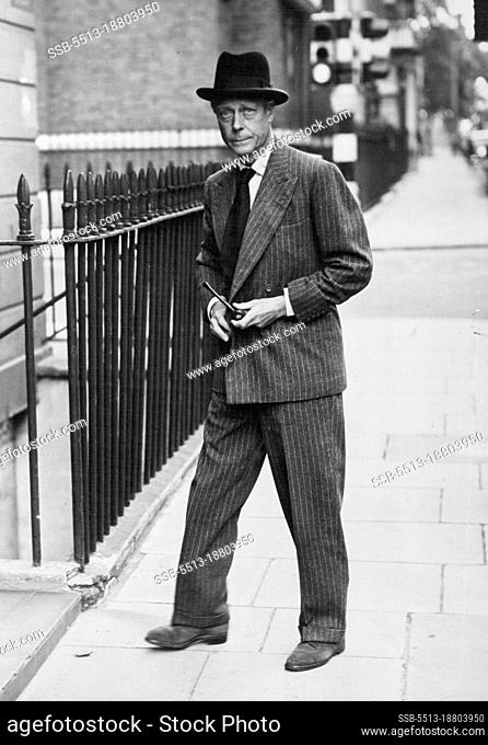 The Duke Of Windsor In London To See King Photo Shows:- The Duke of Windsor, after his visit to Marlborough House this morning