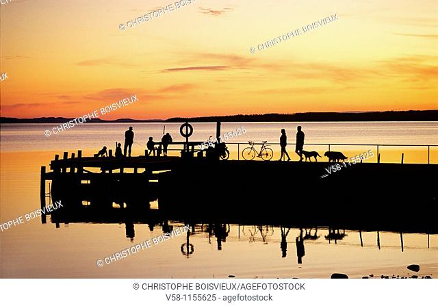 Sweden, Dalecarlia, Sunset on lake Siljan