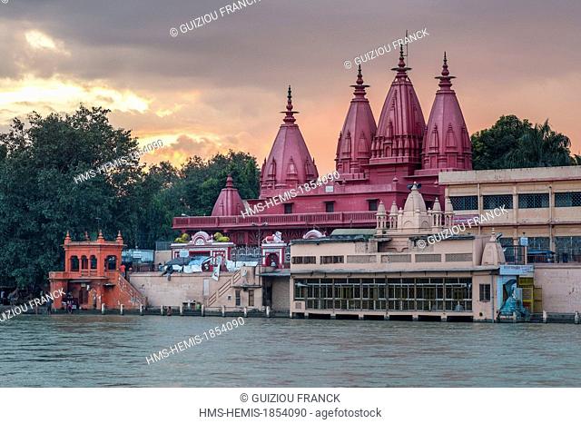 India, Uttarakhand State, Haridwar, one of the nine holy cities to Hindus, ashram on the banks of the Ganga river