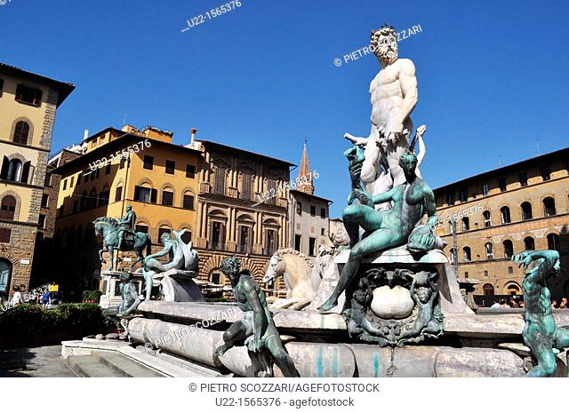 Firenze (Italy): Fontana del Nettuno, in Piazza della Signoria