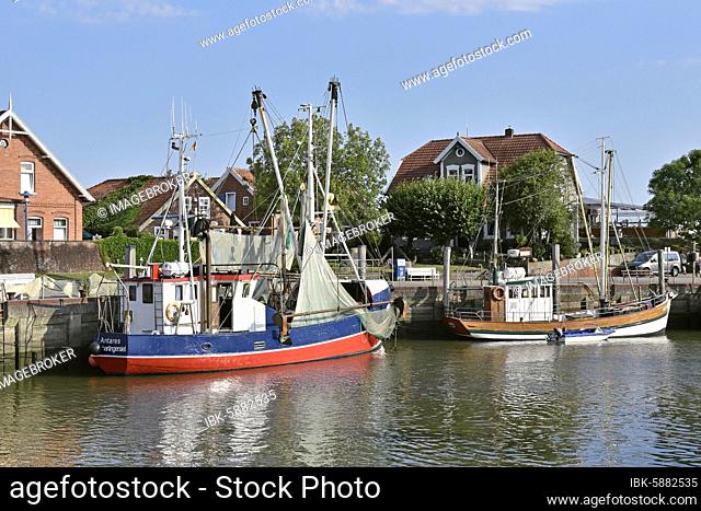 Ships in the North Sea port of Neuharlingersiel, East Frisia, Lower Saxony, Germany, Europe