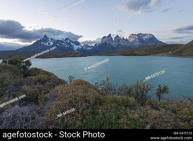 Lago Pehoe, Torres del Paine National Park, Chilean Patagonia, Chile, South America