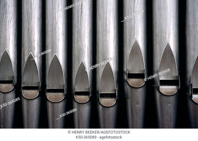 Church organ tubes