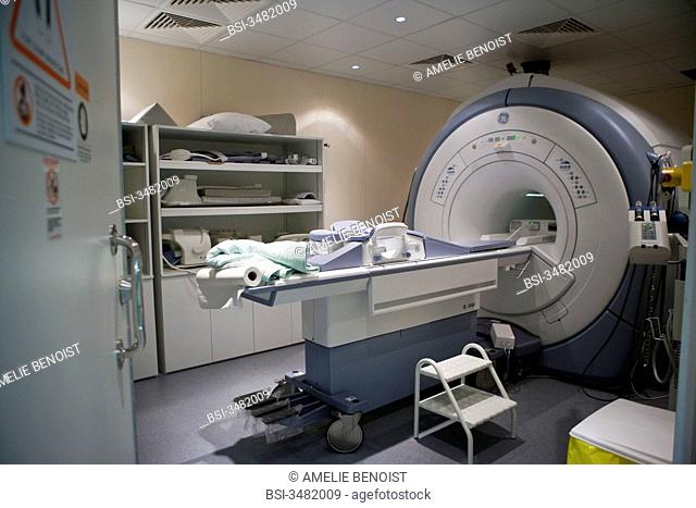Photo essay at the department of medical imagery of the Diaconesses hospital in Paris, France