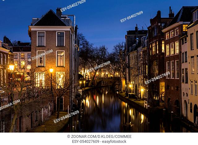 Utrecht at night, Lichte Gaard, Houses, canal and restaurants