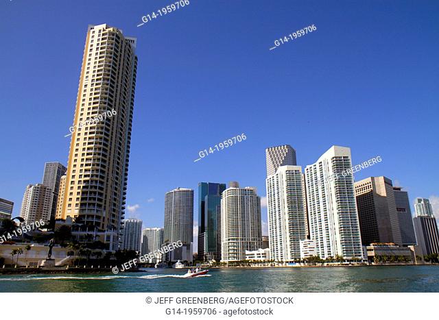 Florida, Miami, Biscayne Bay, city skyline, downtown, water, skyscrapers, high rise, condominium, office, buildings, Southeast Financial Center, centre
