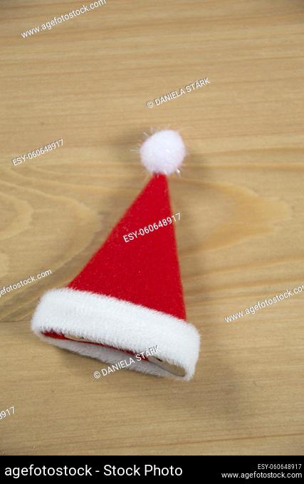 santa claus red hat