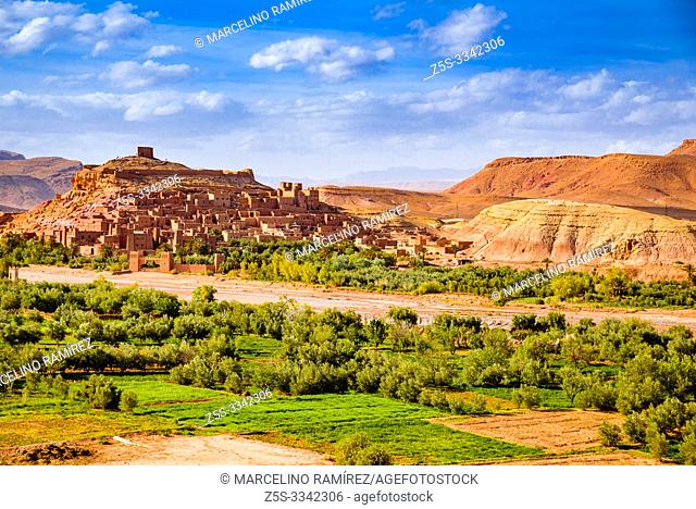 Ksar Ait Ben haddou, old Berber adobe-brick village or kasbah. Ouarzazate, Drâa-Tafilalet, Morocco, North Africa