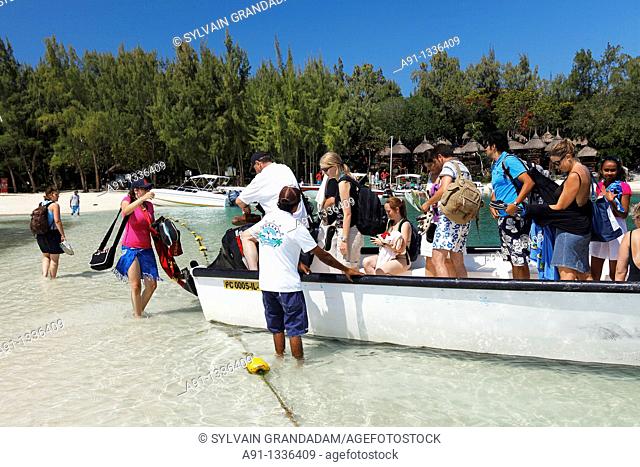 Mauritius, tourists by the Cerf stag island beach and lagoon