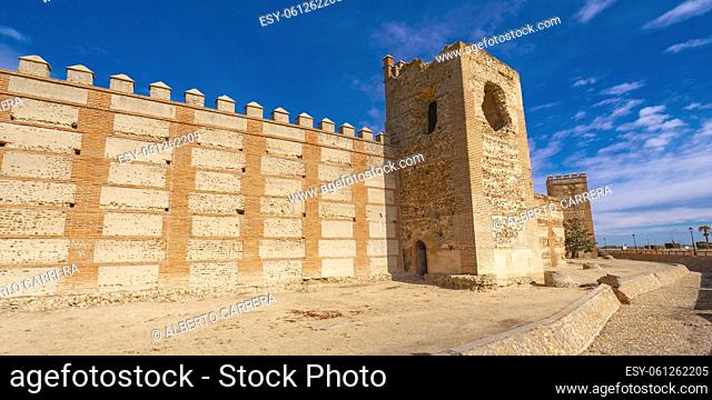 City Wall and Towers, 13th Century Mudéjar Style, Spanish National Monument, Madrigal de las Altas Torres, Ãvila, Castile Leon, Spain, Europe