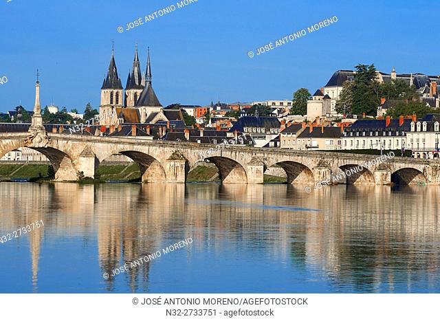 Blois, Loire River, Saint Nicolas Church, Jacques Gabriel Bridge, Pont Jacques Gabriel, Loire et Cher, Pays de la Loire, Loire Valley