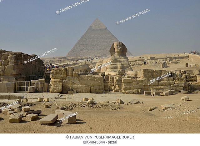Sphinx or Great Sphinx of Giza, lion with a human head, built in the 4th Egyptian dynasty around 2700 BC, in front of the Pyramid of Chephren, Giza, Egypt