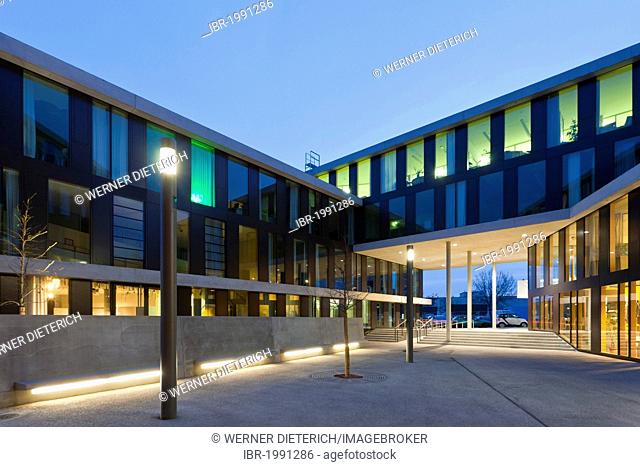Zentrum CANN, a multifunctional center with a youth club, a family centre, a youth hostel, a multigenerational house and the Auer and Weber architect's office