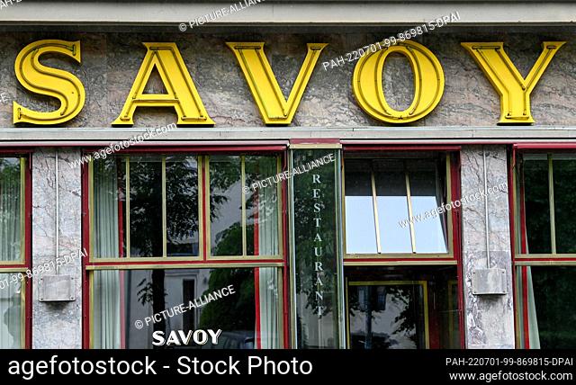 PRODUCTION - 20 June 2022, Berlin: The ""Savoy"" lettering of the Savoy Hotel on Fasanenstrasse. Once you've started paying attention