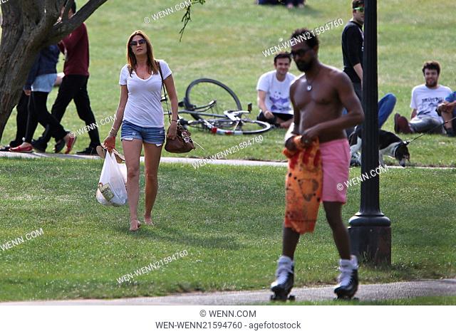 Lisa Snowdon and her boyfriend Adereti Monney enjoy a sunday afternoon at the park in Primrose Hill Featuring: Lisa Snowdon, Adereti Monney Where: London