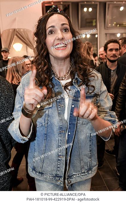 17 October 2018, Berlin: Presenter Johanna Klum in the 80s pop-up store at Hackescher Markt, which was opened with a party at the start of the Prime Original...