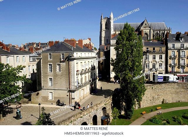 France, Loire Atlantique, Nantes, European Green Capital 2013, Chateau des Ducs de Bretagne (Dukes of Brittany Castle) and the Cathedral of Saint Peter and...