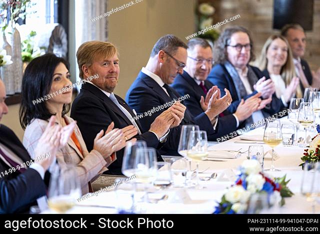 14 November 2023, North Rhine-Westphalia, Gladbeck: King Willem-Alexander of the Netherlands applauds at a meeting with entrepreneurs from North...