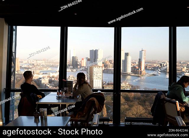 Blick vom Euromast Restaurant über die Innenstadt von Rotterdam / view from Euromast over the city of Rotterdam