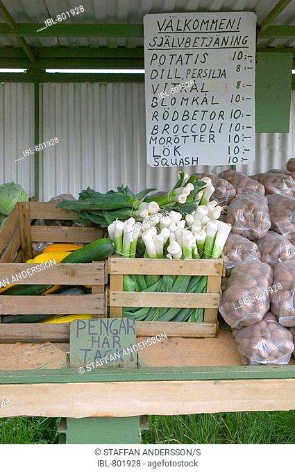A trailer with vegetables, self-service