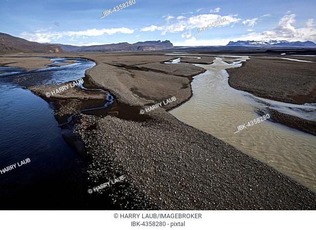 Glacial runoff permeate the volcanic sand plain Skeidararsandur, Southern Region, Iceland
