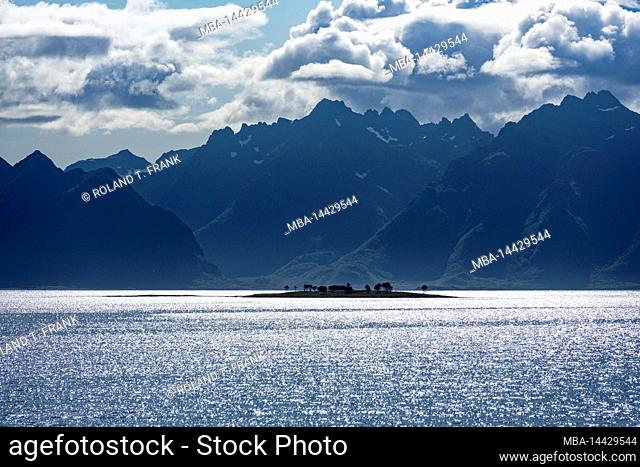 Norway, Nordland, Vesteralen, coast near Stokmarknes