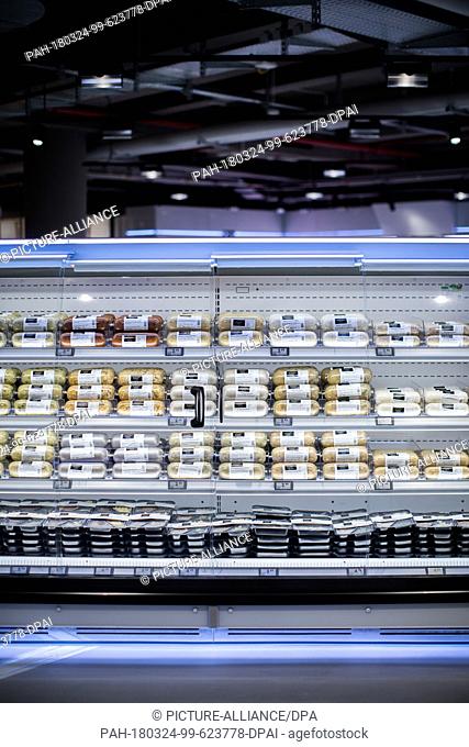 21 March 2018, Germany, Duesseldorf: A view of stew vegetables in the fridge of an Edeka store. Edeka entrepreneur Heinz Zurheide inaugurated on 22 March 2018...