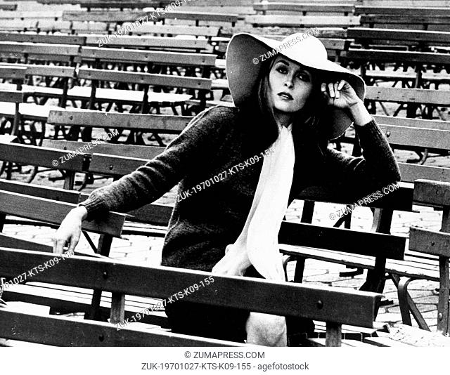 Oct. 27, 1970 - New York, NY, U.S. - Actress FAYE DUNAWAY in costume for the film role in 'Puzzle of a Downfall Child', she plays a top fashion model