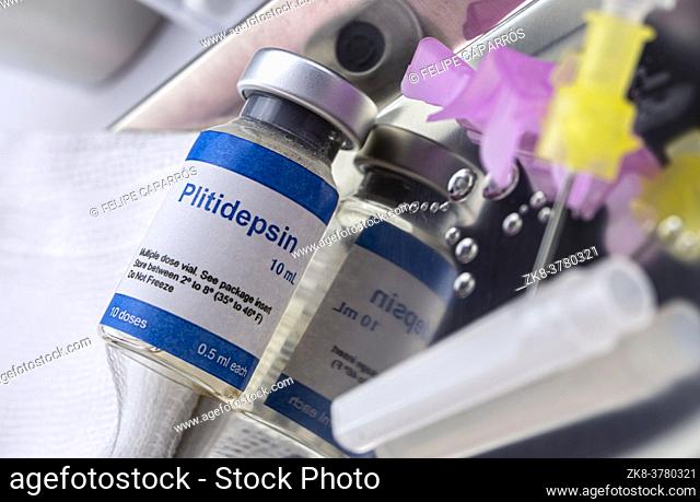 vial with antiviral chemical compound plitidepsin, This formulation has a much more potent antiviral efficacy against SARS-CoV-2 than the only antiviral...