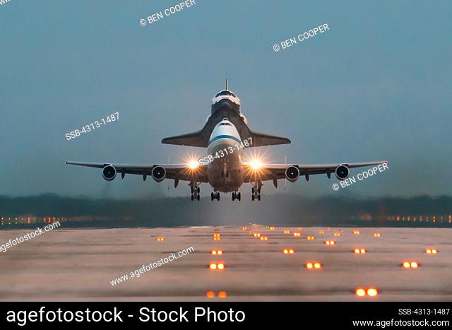 USA, Florida, Cape canaveral, Kennedy Space Center, Front View of Endeavour space shuttle on top of 747 shuttle carrier aircraft