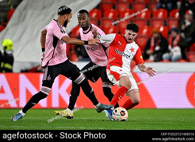 (L-R) Anthony Baron and Miroslav Stevanovic of Servette and Christos Zafeiris of Slavia in action during the UEFA Europa League 6th round Group G football match...