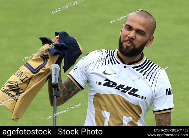 July 23, 2022, Mexico City, Mexico: Brazilian Dani Alves receives his official Pumas' jersey during his presentation as a new member of the Pumas UNAM soccer...