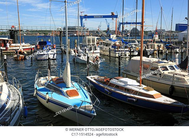 Germany, Kiel, Kiel Fjord, Baltic Sea, Schleswig-Holstein, Kiel-Duesternbrook, Kiel harbour, sports harbour Seeburg at the Kiellinie, sailboats