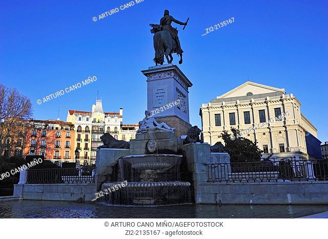Theatre of Opera, Plaza de Oriente, in the foreground is the equestrian statue of Felipe IV, Madrid, Spain