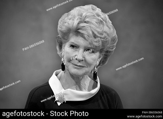 PHOTO MONTAGE: Actress Christiane HOERBIGER died at the age of 84. ARCHIVE PHOTO; Christiane HOERBIGER, Hörbiger, AUT, actress, portrait, portrait