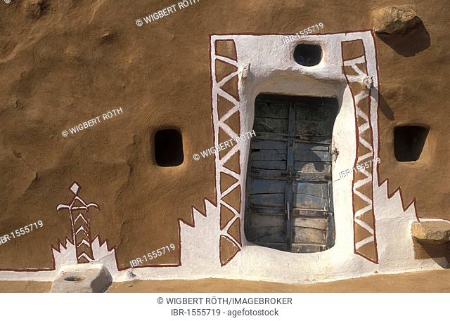 Front door, painted facade of a house, Thar Desert, Rajasthan, India, Asia