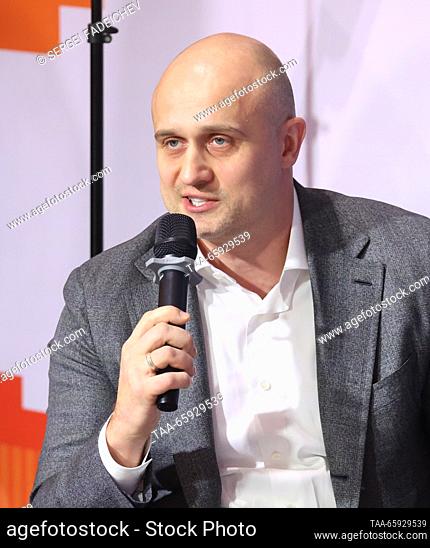 RUSSIA, MOSCOW - 20 de diciembre de 2023: Yadro CEO Alexei Shelobkov asiste a la apertura de una zona de pruebas 5G durante la exposición internacional de Rusia...