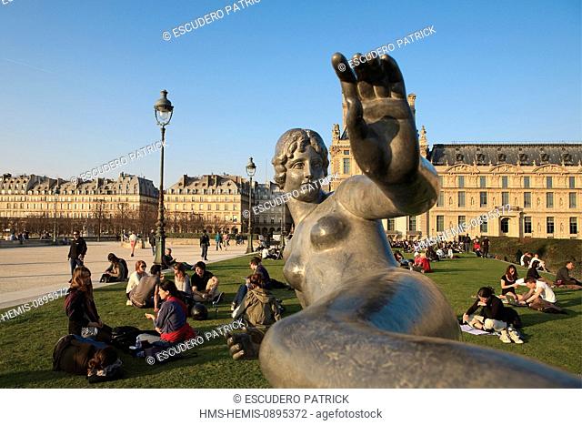 France, Paris, area listed as World Heritage by UNESCO, l'Air, sculpture by Maillol in the Jardins du Carrousel