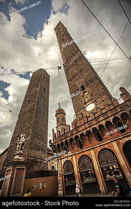BOLOGNA, ITALY: Asinelli tower in Bologna, Italy