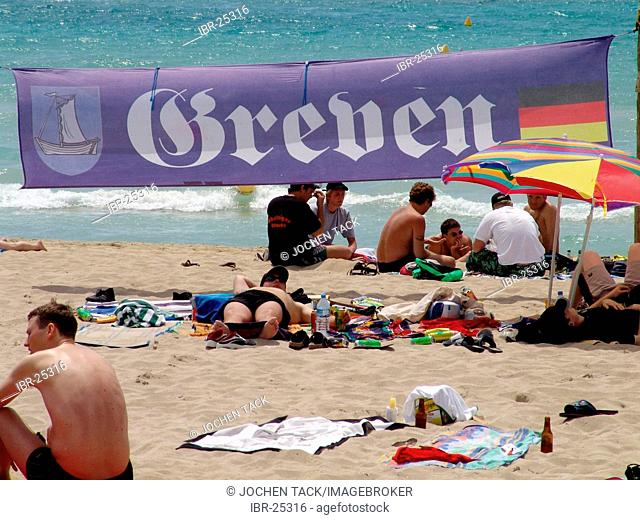 ESP, Spain, Balearic Islands, Mallorca : Beach at S'Arenal, bay of Palma, mass tourism, german tourists marked their beach areal