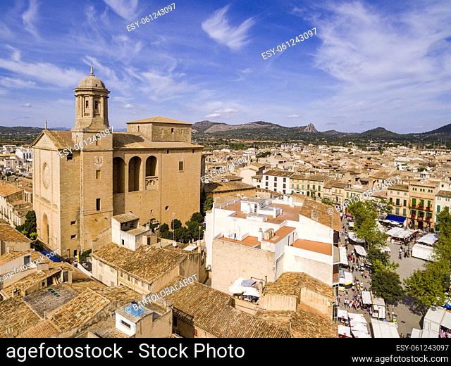 aerial view of the town of Llucmajor and the parish church of Sant Miquel, Llucmajor, Mallorca, balearic islands, spain, europe