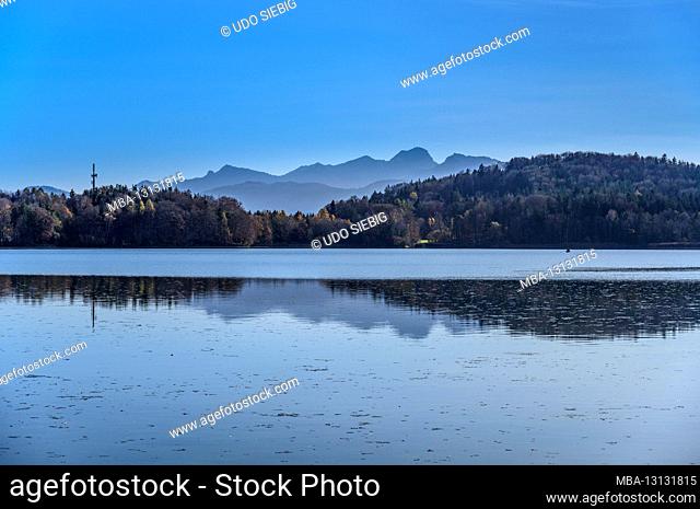 Germany, Bavaria, Upper Bavaria, Oberland, Weyarn, district Großseeham, Seehamer See against Wendelstein massif