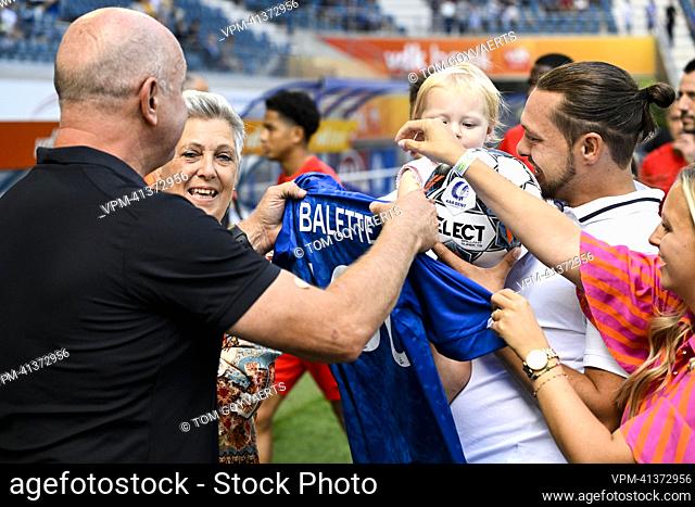 Gent's assistant coach Peter Balette getting honored for his 100th European game with his family ahead of a soccer match between KAA Gent and Royal Antwerp FC