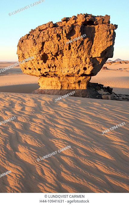 Algeria, Africa, north Africa, desert, sand desert, Sahara, Tamanrasset, Hoggar, Ahaggar, rock, rock formation, Tassili du Hoggar, morning, morning sun