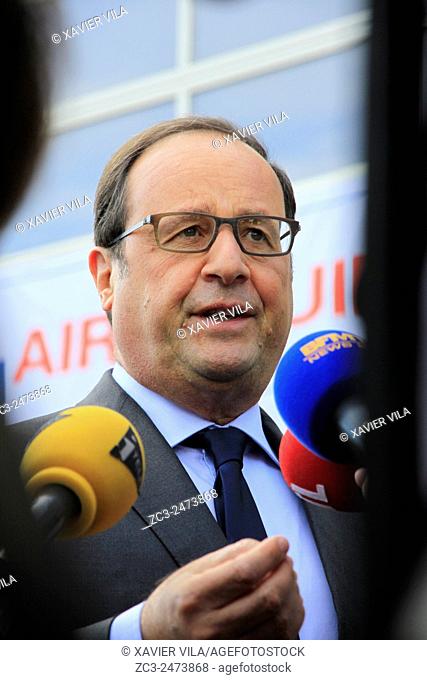 Presidential Visit of Francois Hollande, to the company Air Liquide Advanced Technologies, world leader in gases, technologies and services for industry and...